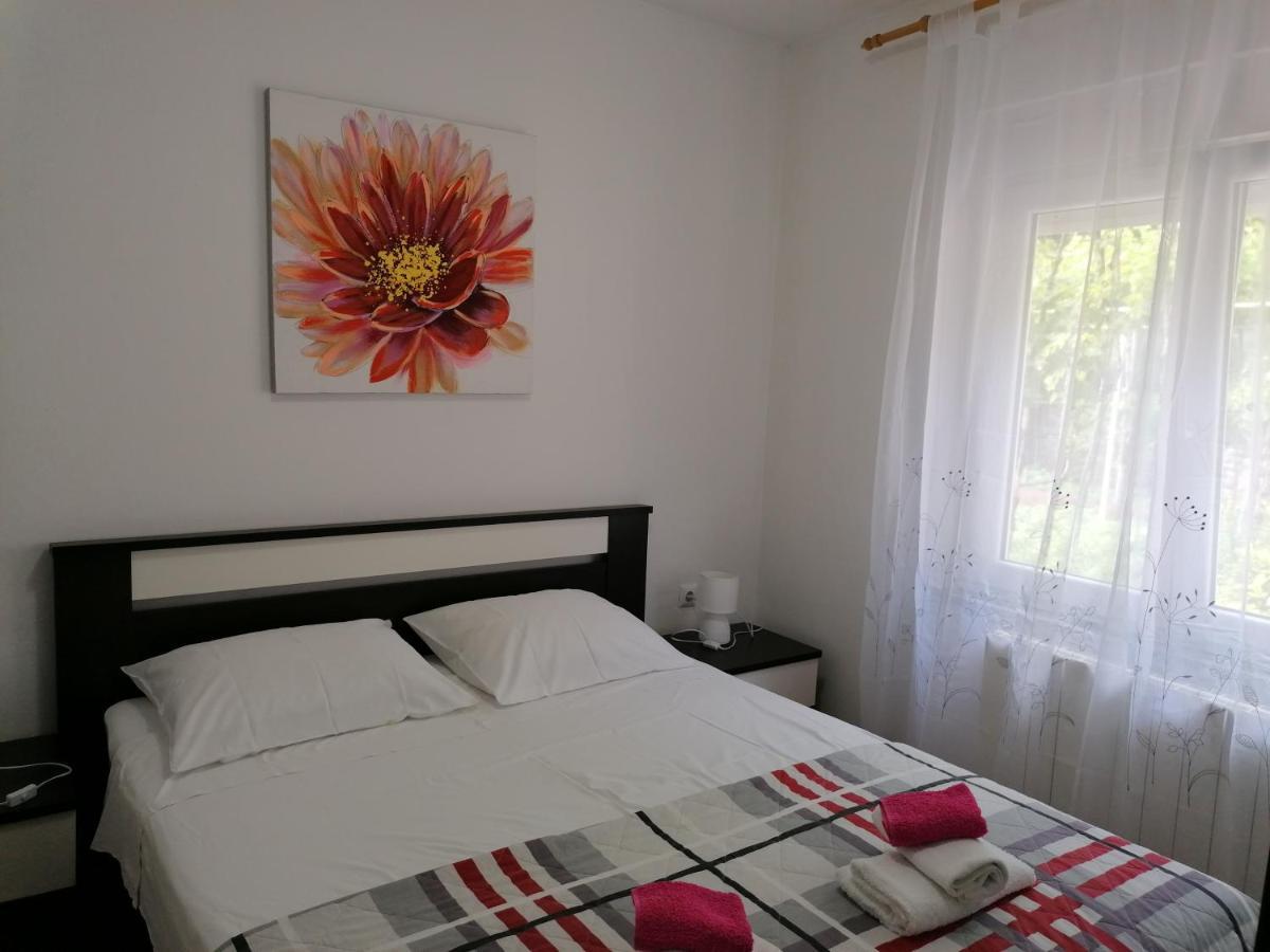 Apartment Varelija Брибир Екстериор снимка