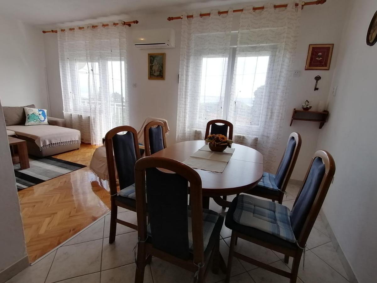 Apartment Varelija Брибир Екстериор снимка