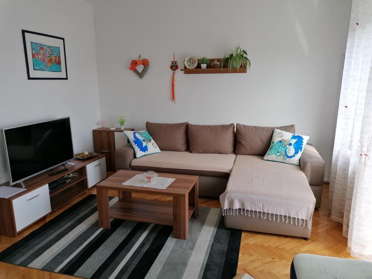 Apartment Varelija Брибир Екстериор снимка