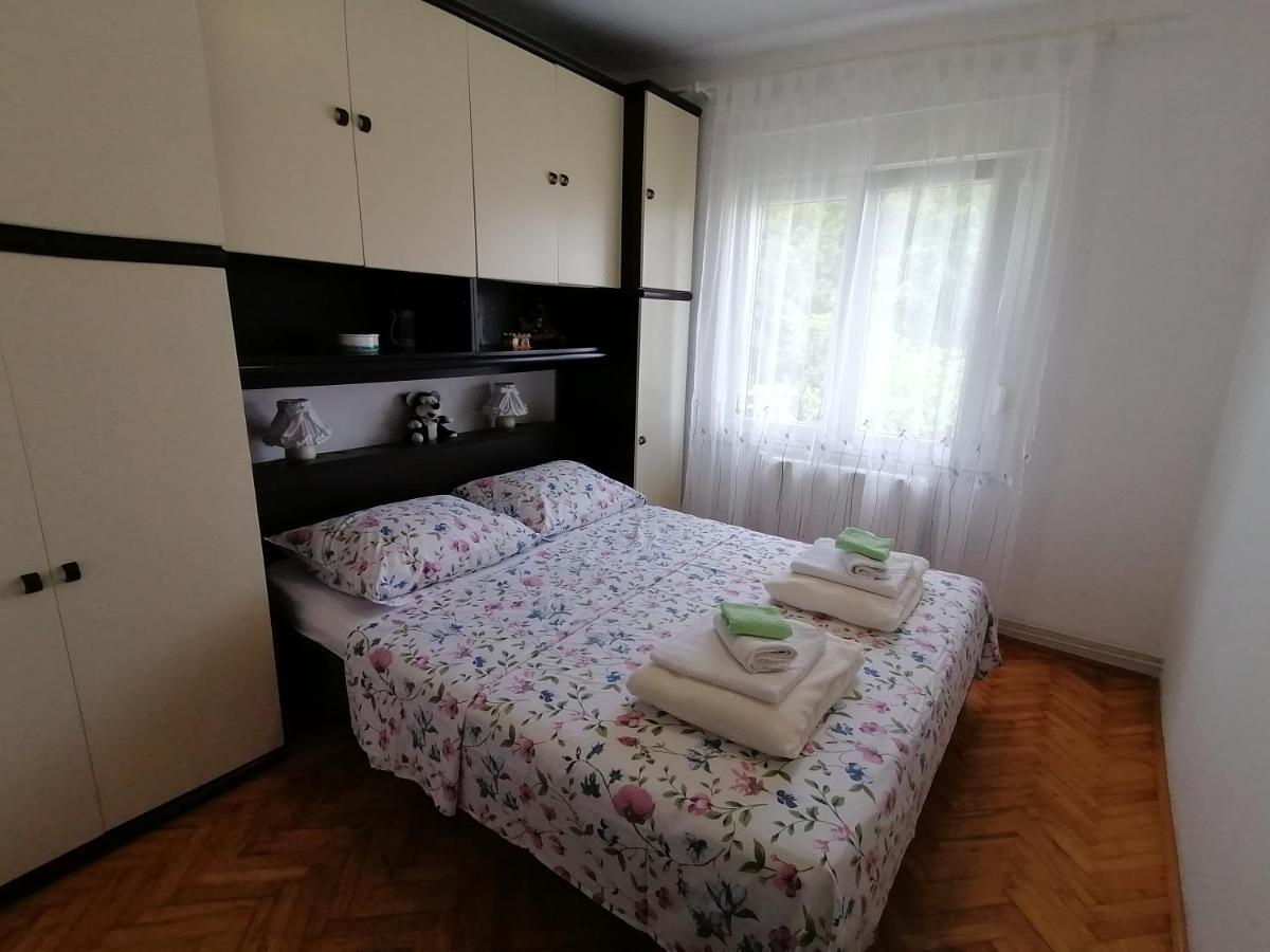 Apartment Varelija Брибир Екстериор снимка