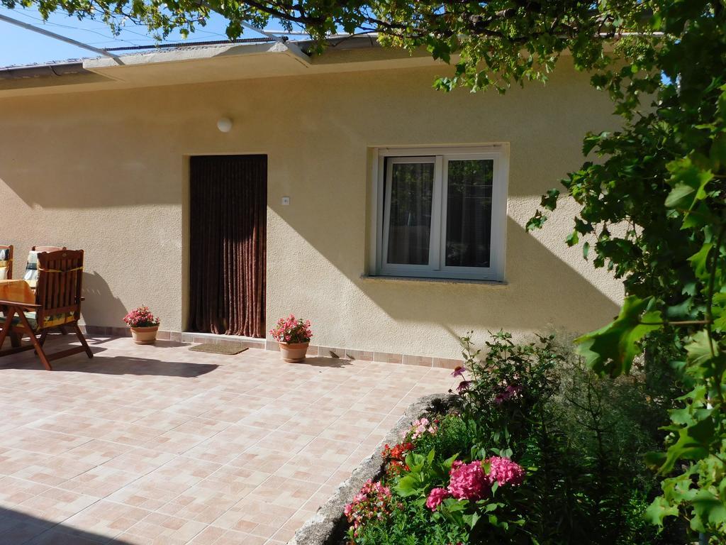 Apartment Varelija Брибир Екстериор снимка