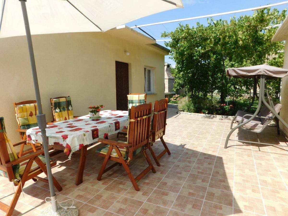 Apartment Varelija Брибир Екстериор снимка