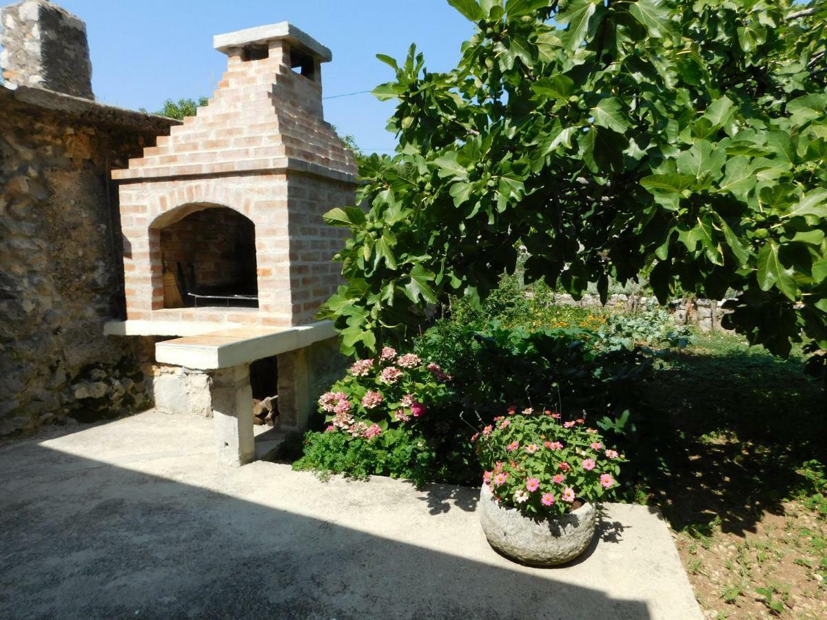Apartment Varelija Брибир Екстериор снимка