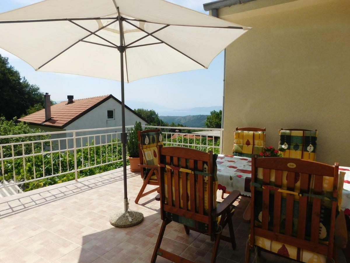 Apartment Varelija Брибир Екстериор снимка